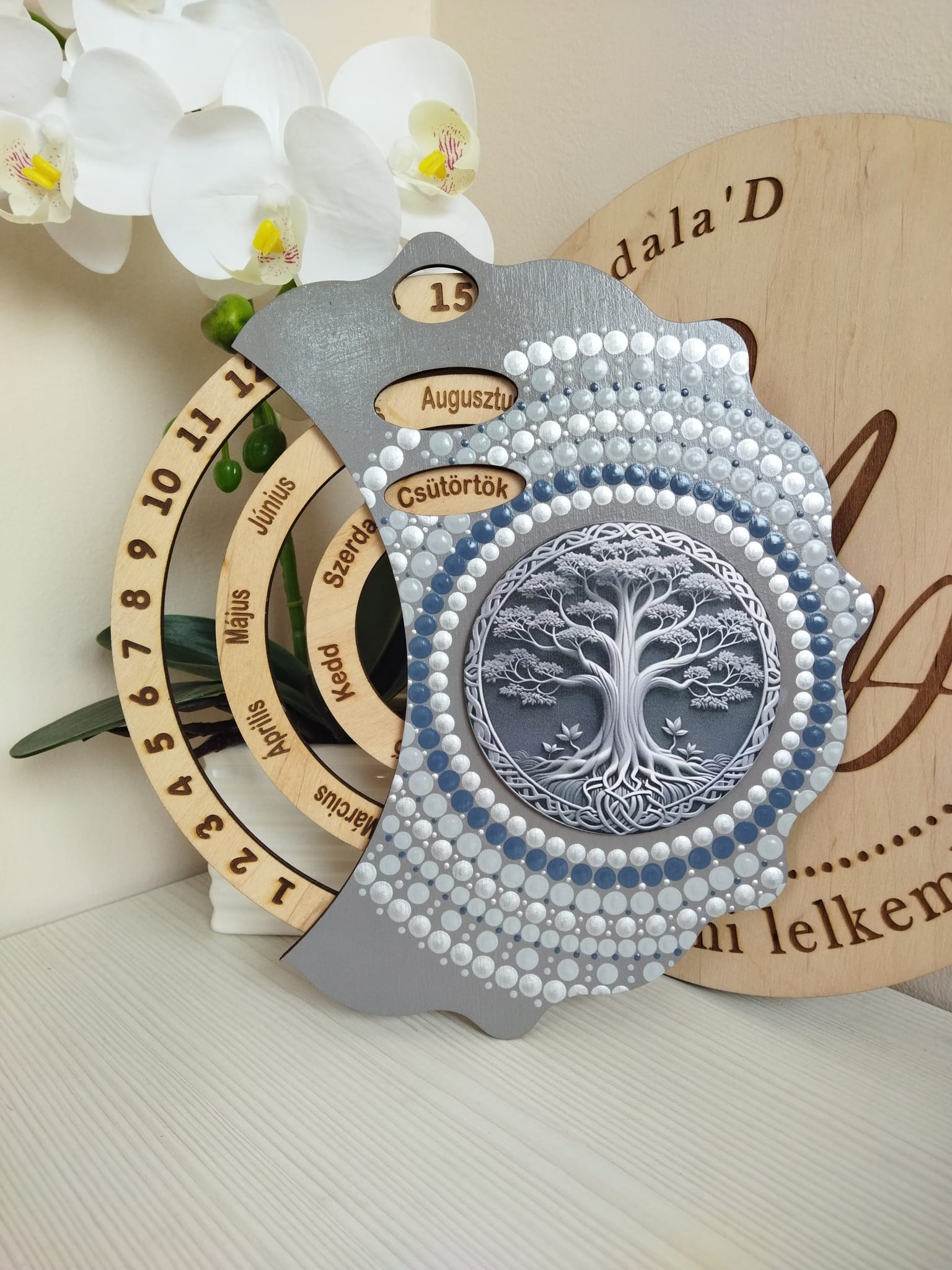 Mandalás öröknaptár /elérhető 9 nyelven (rendelhető)
