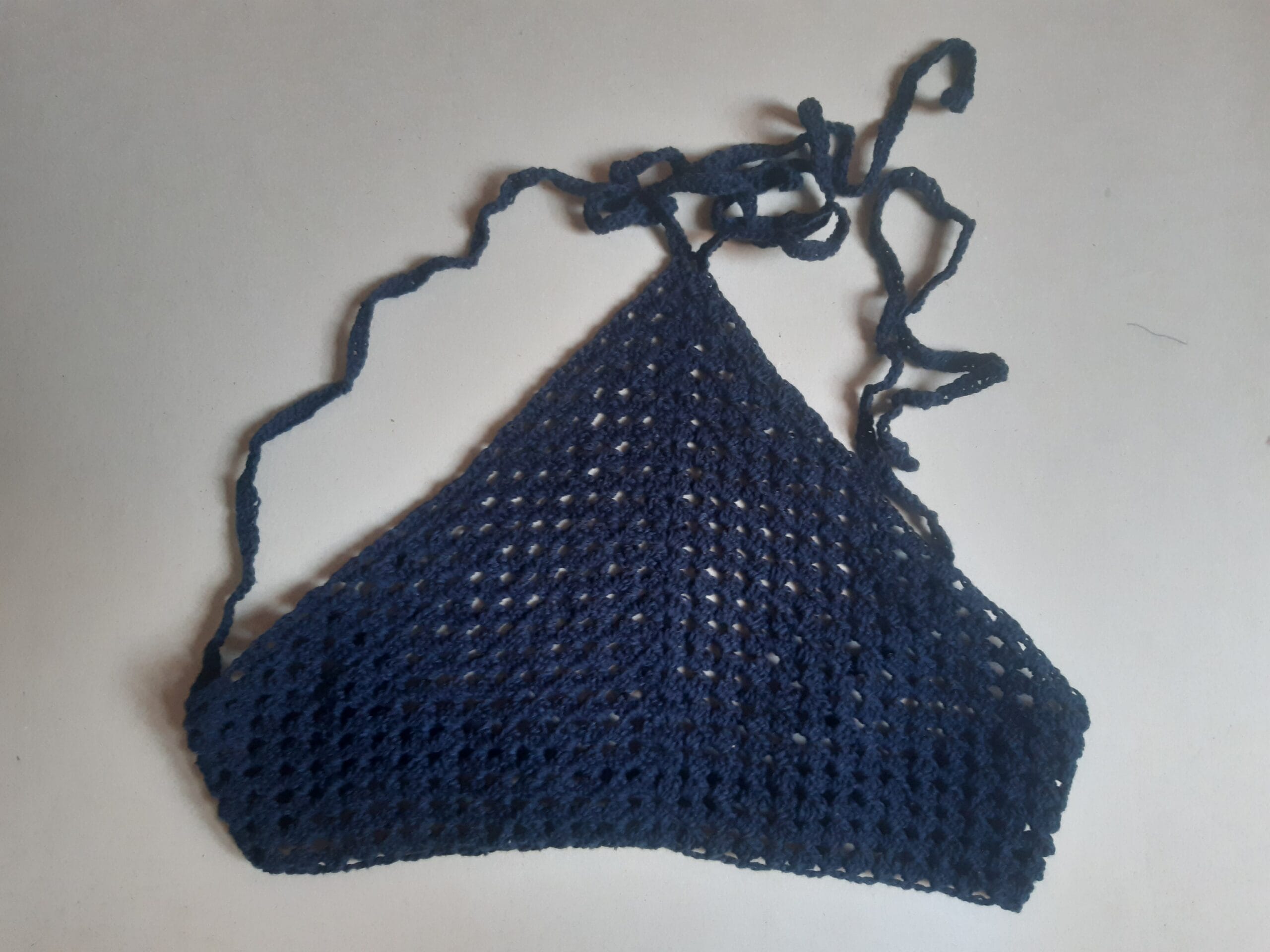 horgolt ujjatlan nyári crop top