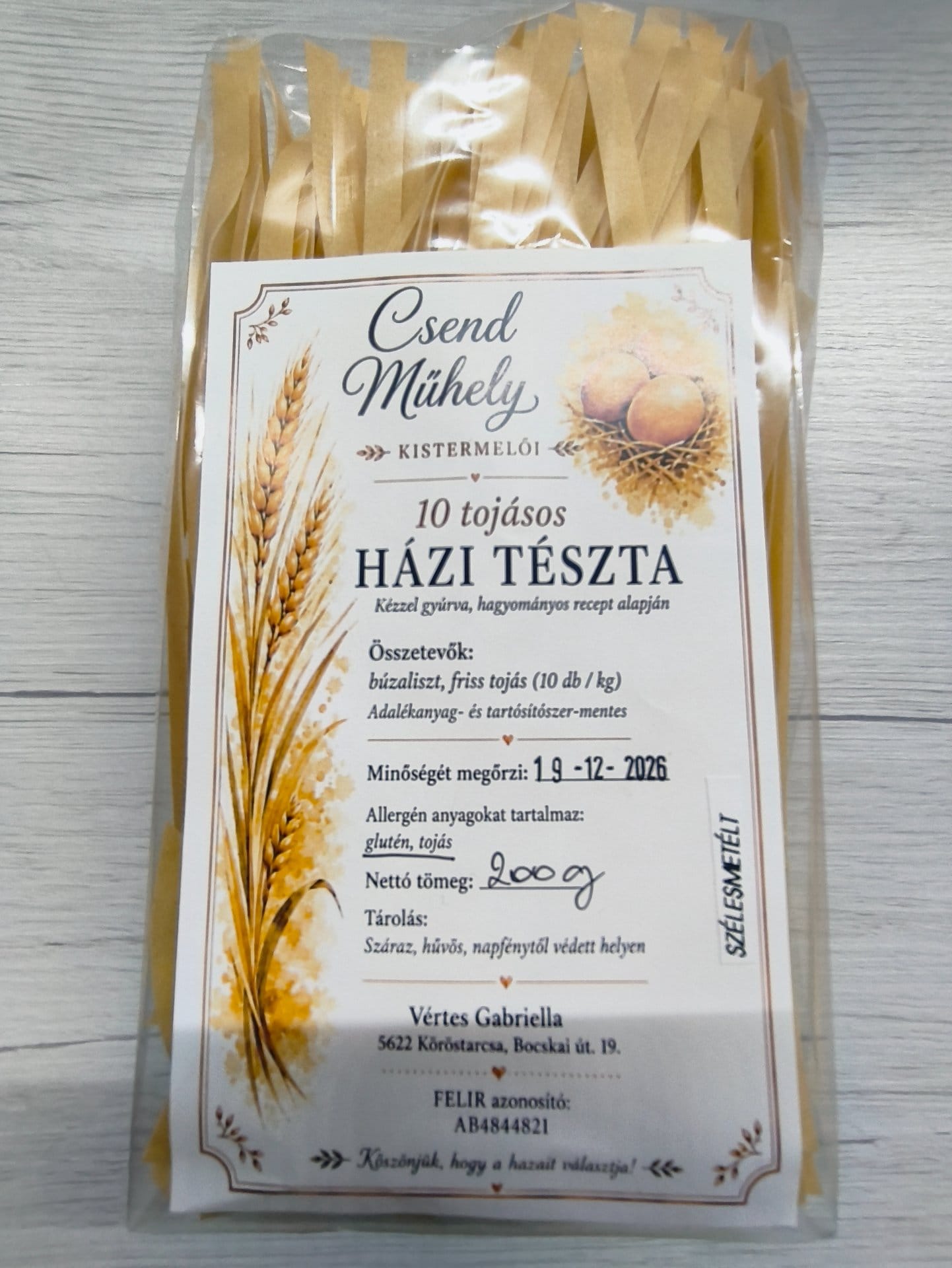 10 tojásost házi tészta/Szélesmetélt