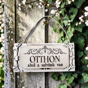 AJTÓDÍSZ otthon szív