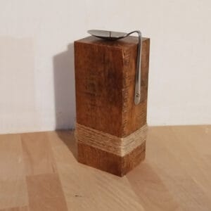 Gyertyatartó újrahasznosított fából