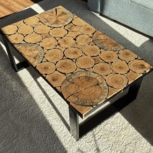 Epoxy-fa karika design kisasztal