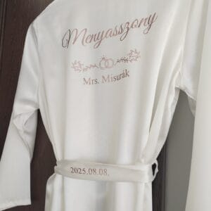 Menyasszonyi köntös