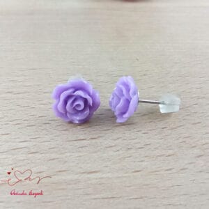 Lila rózsás fülbevaló 10 mm