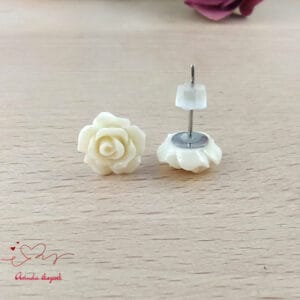 Krém rózsás fülbevaló 10 mm