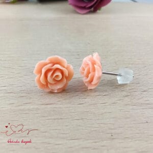 Púder rózsás fülbevaló 10 mm