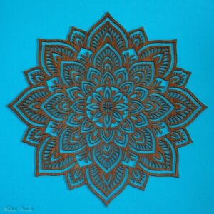 Dió színű mandala fali dísz (40×40 cm)