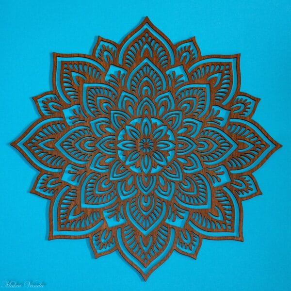 Dió színű mandala fali dísz (40×40 cm)