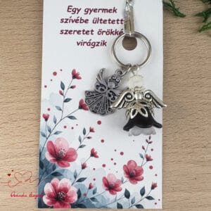 Óvónéni dadus ajándék angyal kulcstartó fekete-fehér