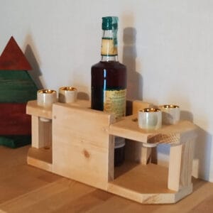 Pohár és palacktartó röviditalokhoz