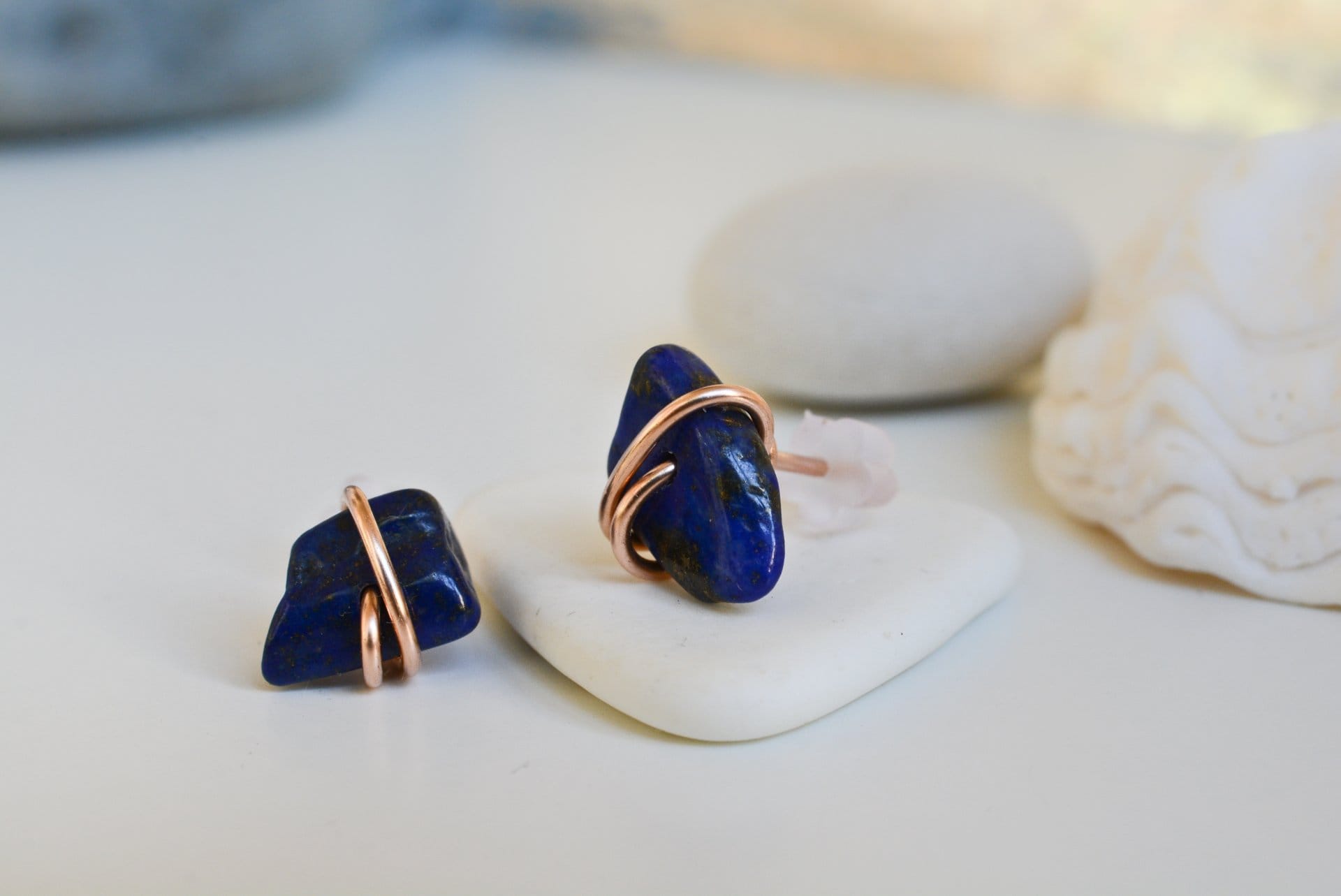 Valódi Bronz fülbevaló – lapis lazuli, beszúrós