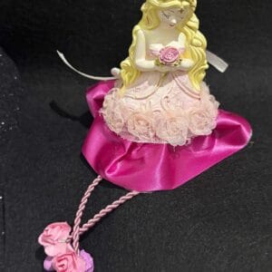 Rózsahercegnő lógó lábú kézműves baba