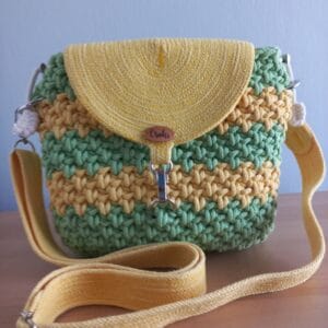 Batyu formájú crossbody zöld-sárga