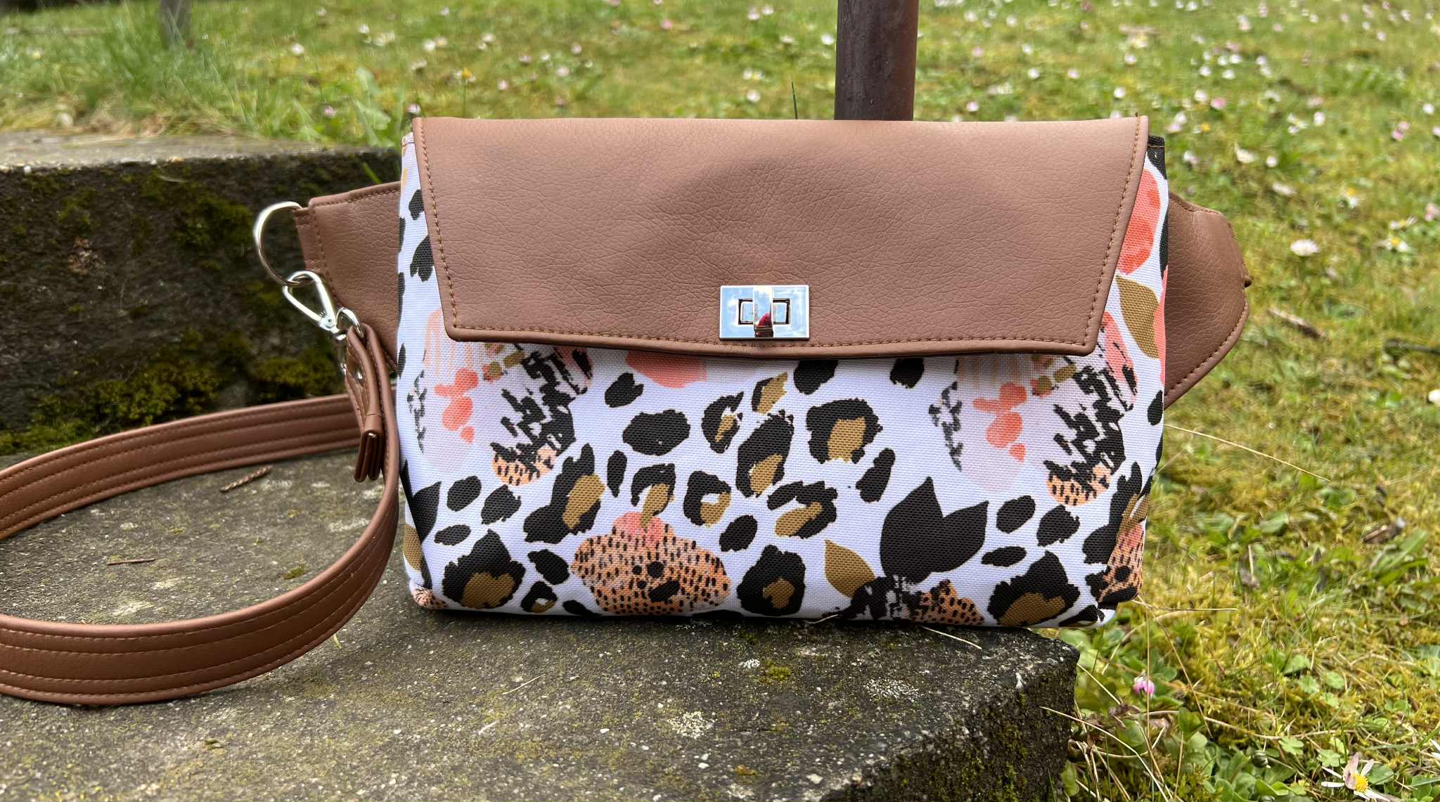 Övtáska – crossbody