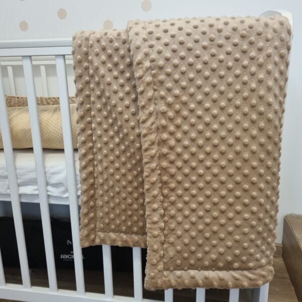 Drapp minky babatakaró – puha kényelem minden napra