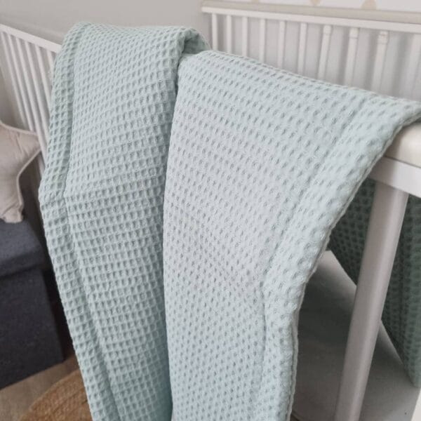 Menta waffle babatakaró – 70×90 cm puha pamutból