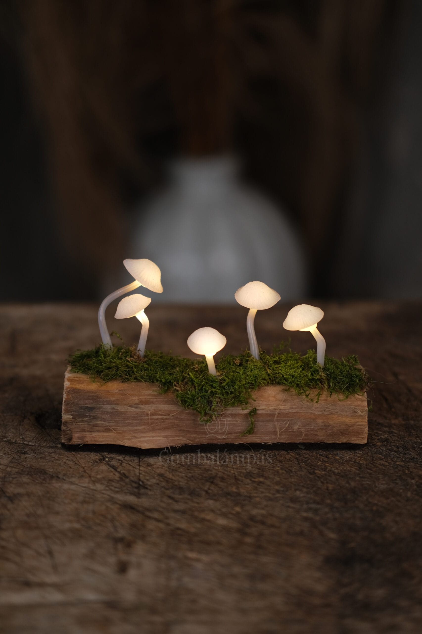 Mini lámpás – Búbos kalapos