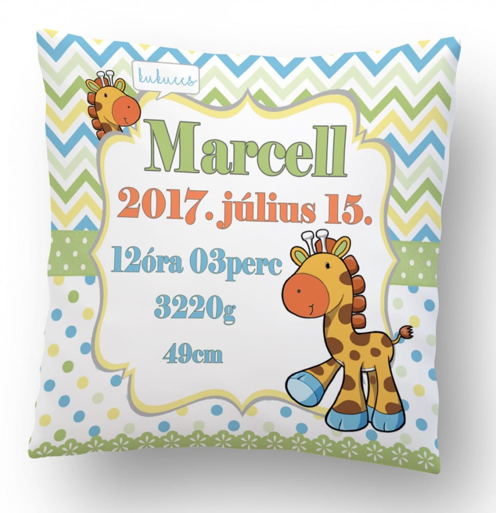Zsiráfos Megérkeztem párna születési adatokkal