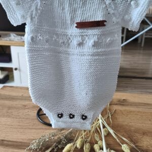 Egyedi kézzel kötött unisex body