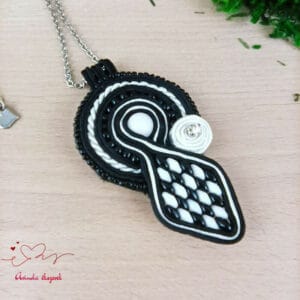 Fekete fehér elegancia sujtás nyaklánc acél lánccal