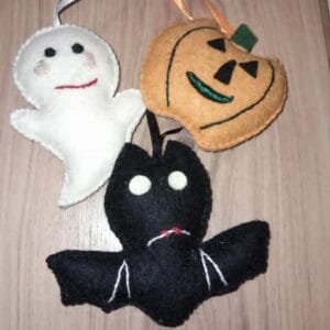 Halloween filc figurák ( szellem,. denevér, tök)