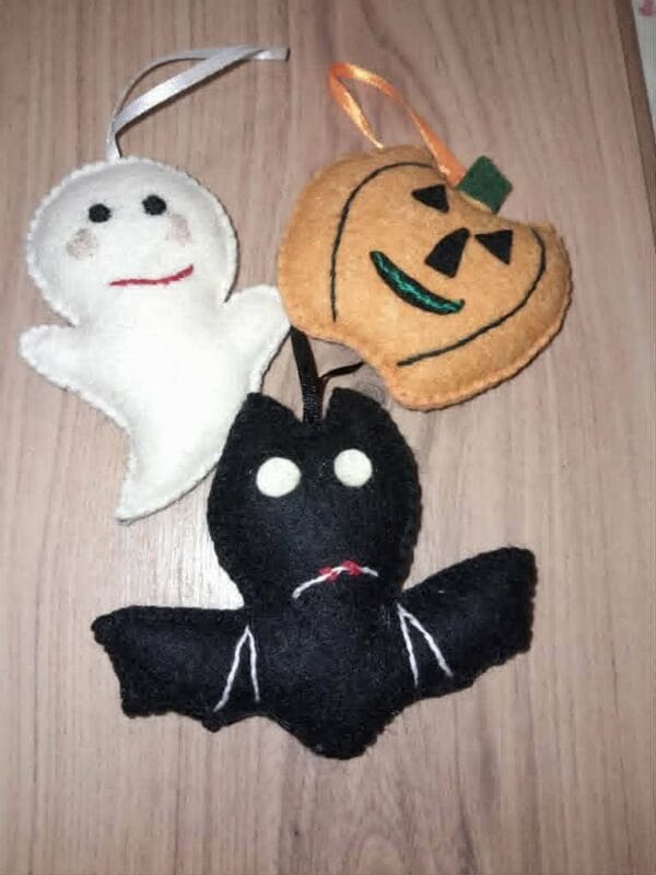 Halloween filc figurák ( szellem,. denevér, tök)
