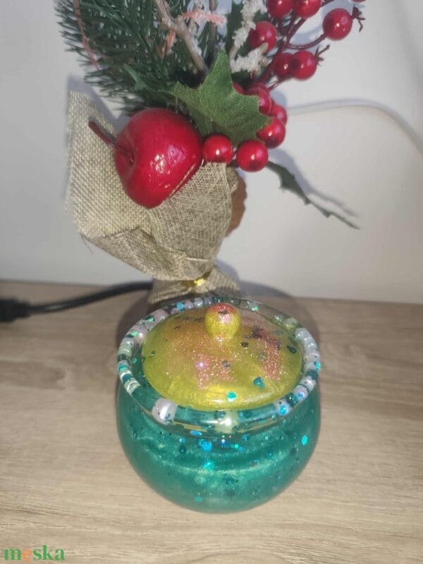 Szépséges kis epoxy tároló