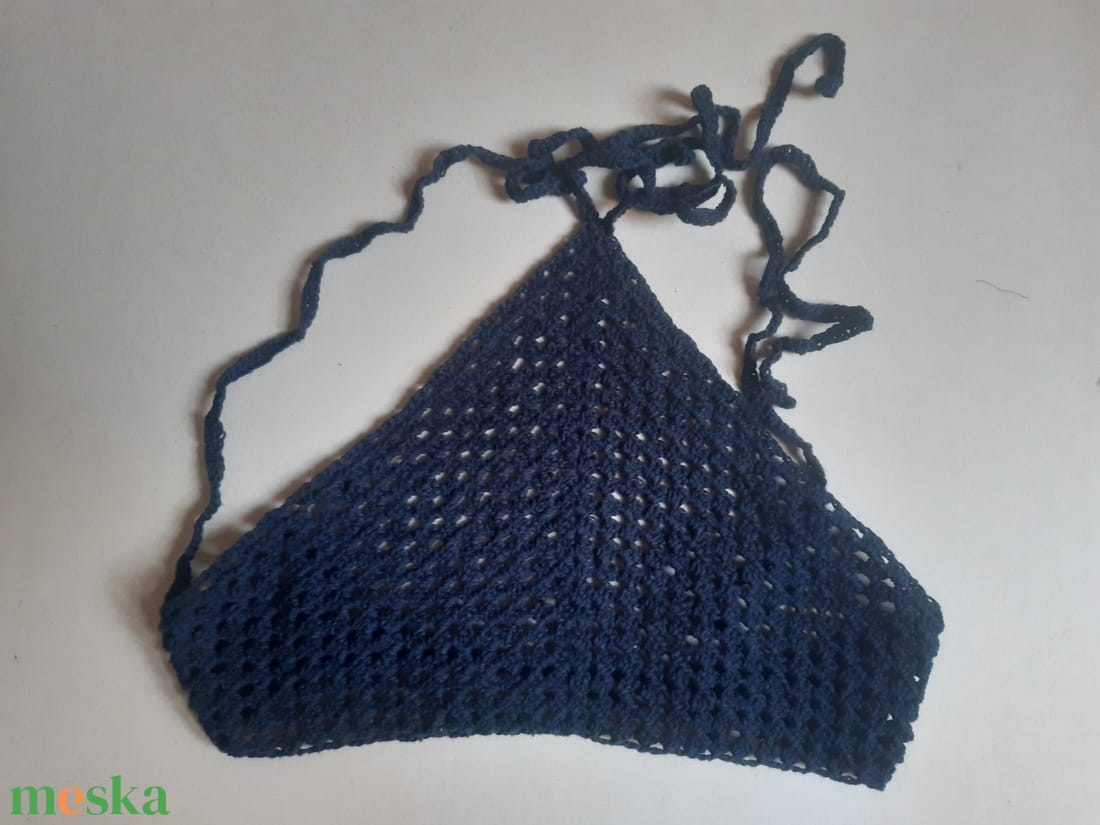 horgolt ujjatlan nyári crop top