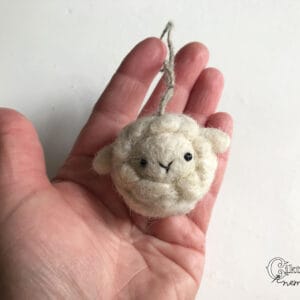 Tűnemez mini bárány figura 4 féle színbe