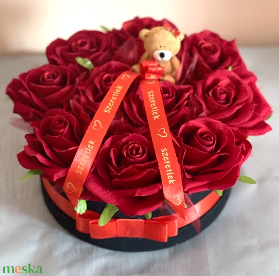 Bársony rózsa box