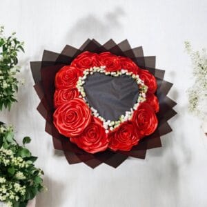 Burning Bouquet Classic – Égő szív örökrózsa csokor (11 szál)