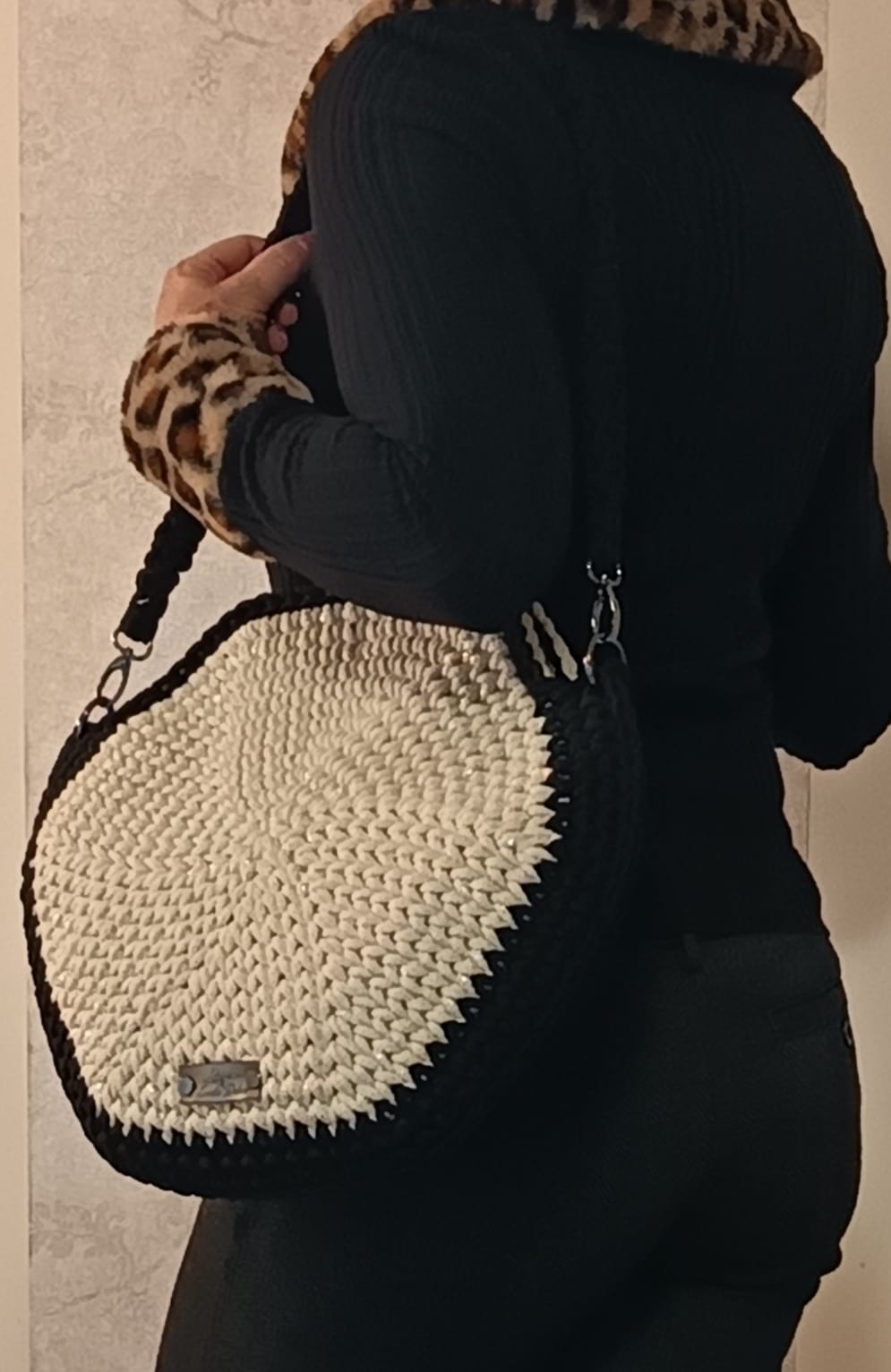 Manda válltáska „Óriás makaron”