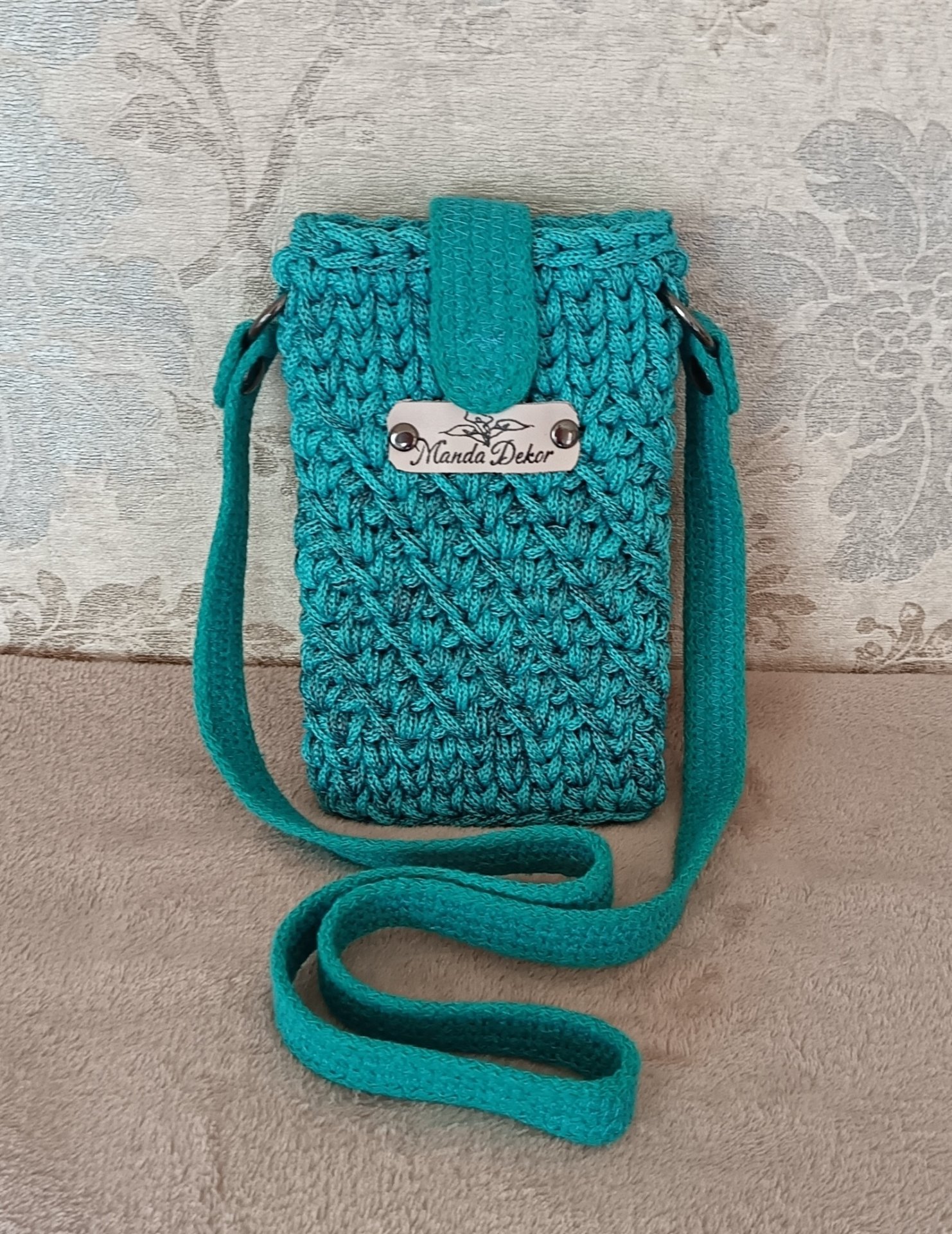 Manda horgolt telefon tartó „blue lagoon”