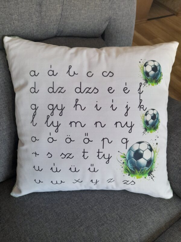 Abc mintás gyerek fejlesztő díszpárna Focis