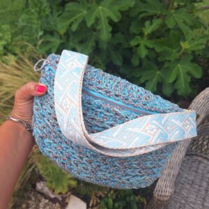 Horgolt crossbody táska