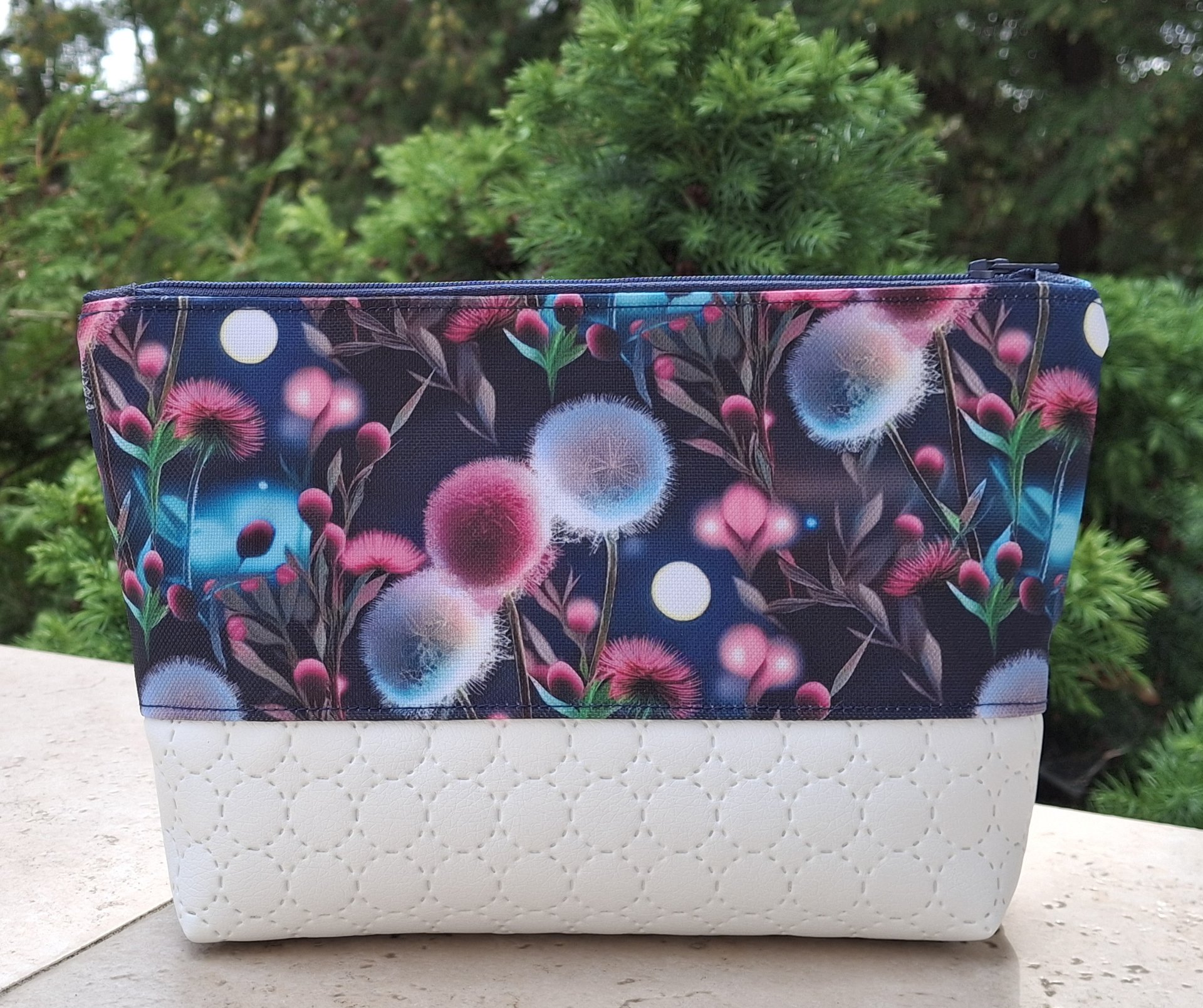 pitypangos neszesszer