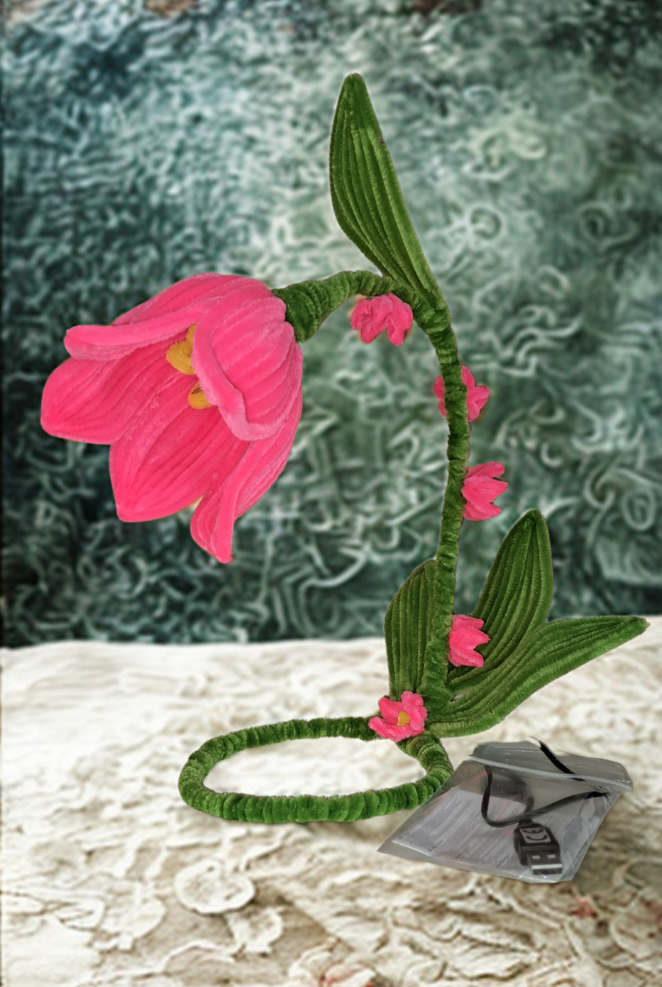 Kézműves Zsenília Tulipán Lámpa – Egyedi LED Hangulatvilágítás (USB-s)