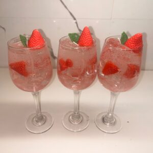 Pink Gin Tonic inspirálta gyertya