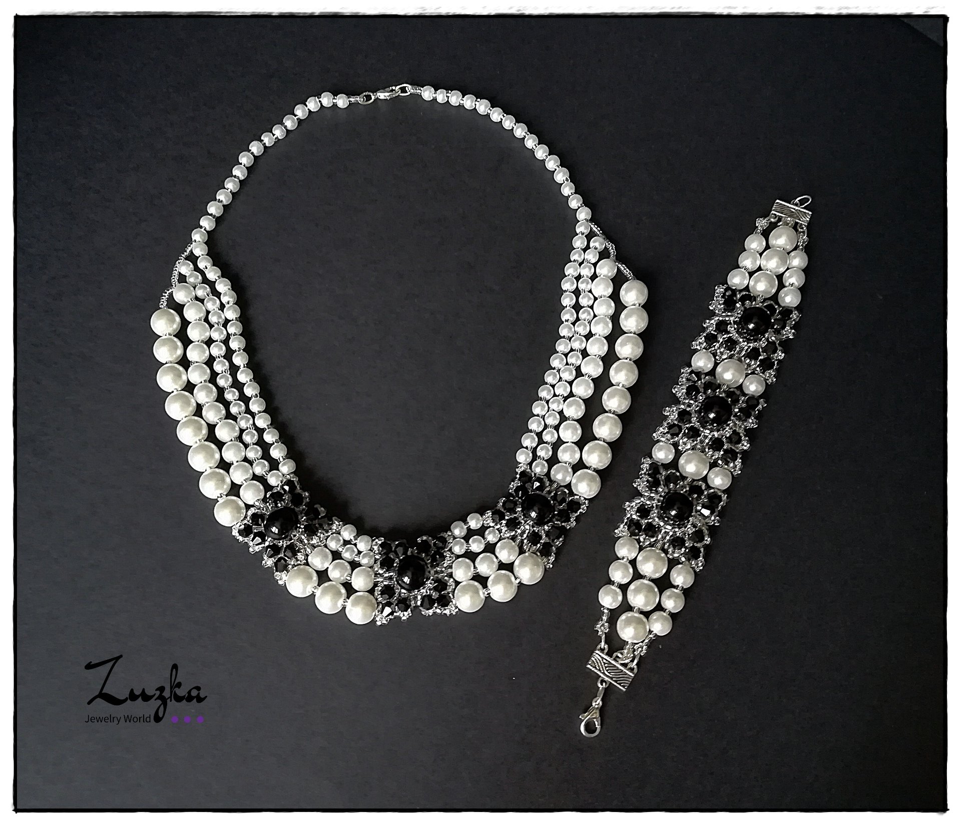 Fekete-fehér alkalmi ékszerszett
