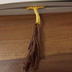 Zsiráf – horgolt könyvjelző