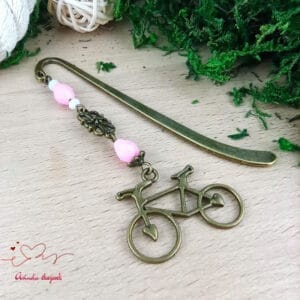 Bicikli könyvjelző pink gyöngyökkel