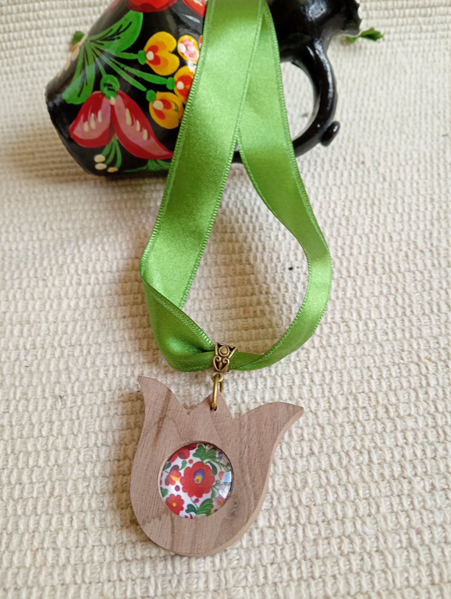 Tulipános nyaklánc, textil-fa matyós nyaklánc,matyó ékszer,folklór textil ékszer,magyaros nyaklánc,magyar népviselet