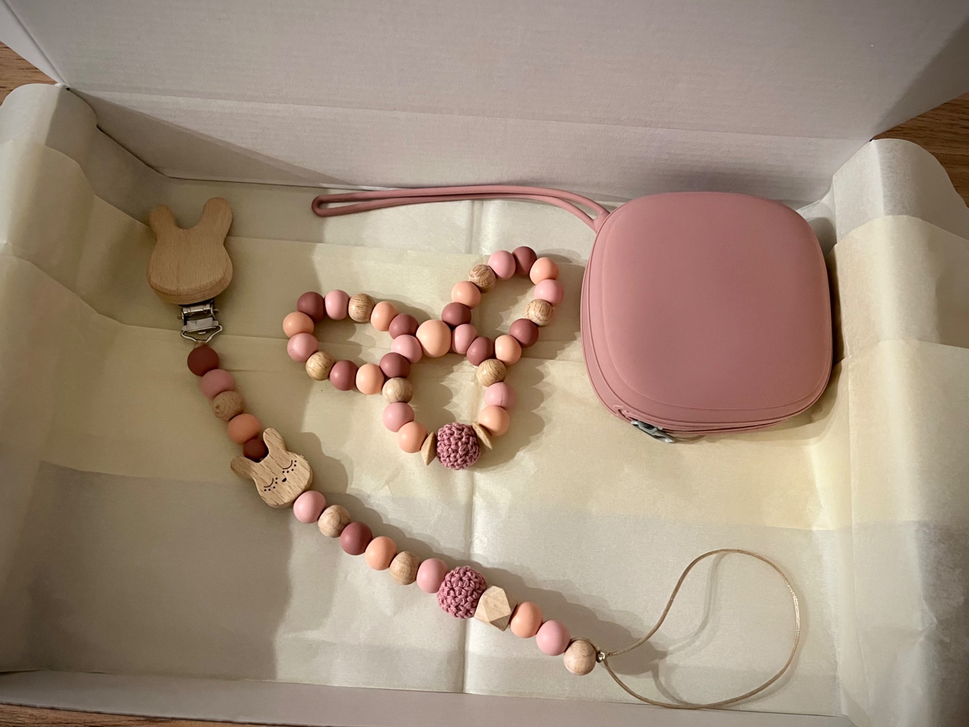 Babaváró nyuszis box