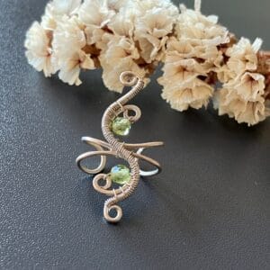 925 ezüst és peridot fülgyűrű