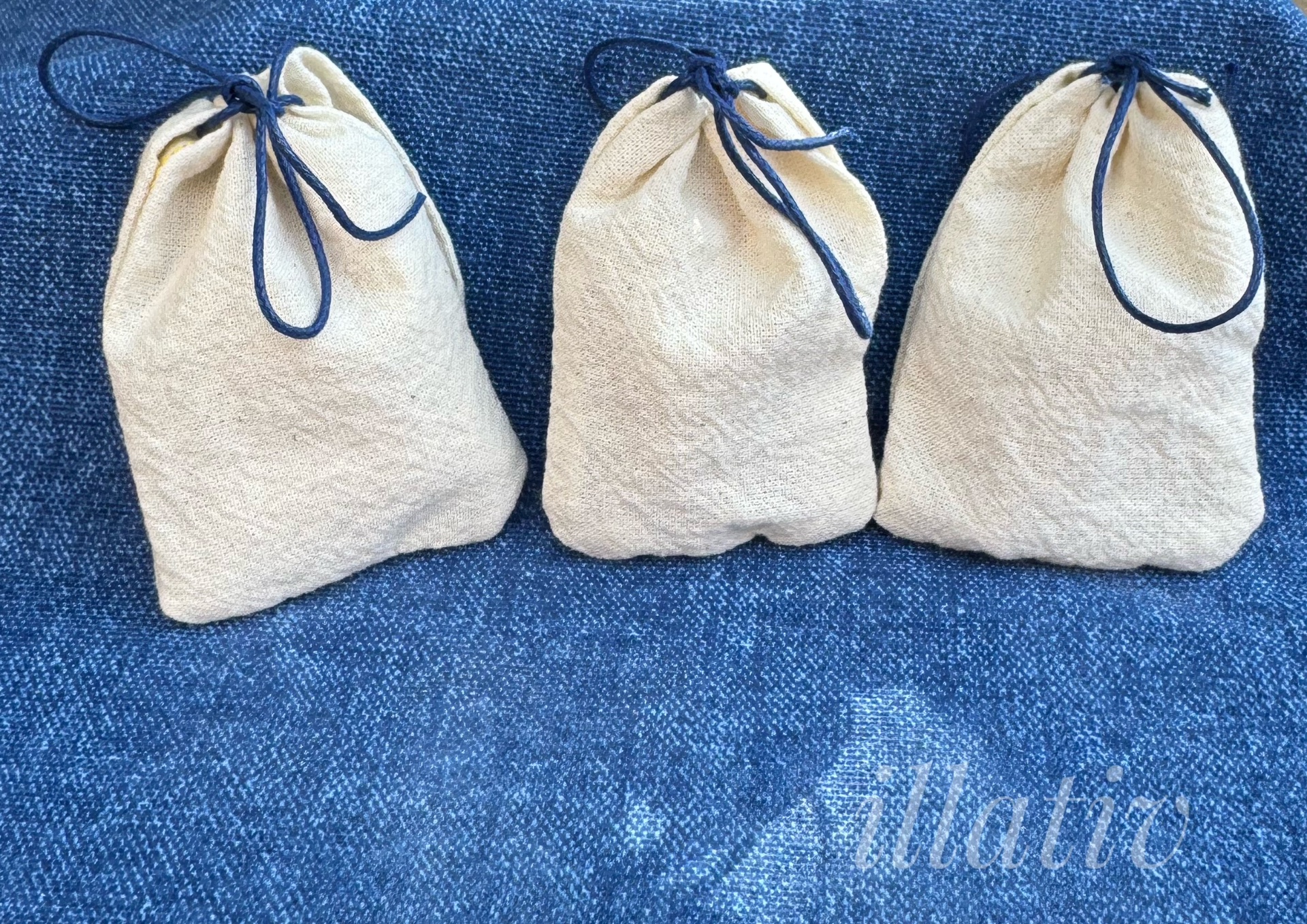 Szekrény és textil illatosító ( 3 db ) – citrom és zsálya illattal