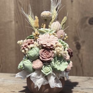 Autumn bouqet pumpkin box