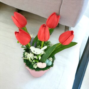 Piros tulipánok kaspóban TUG545