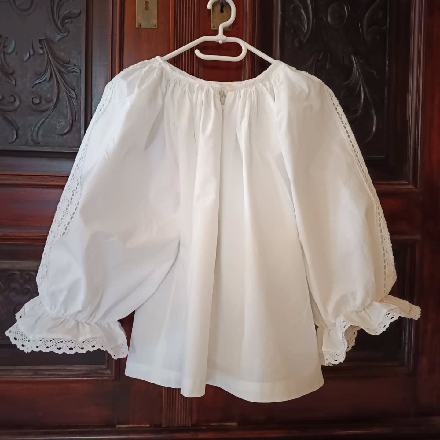 Buggyos ujjú blúz