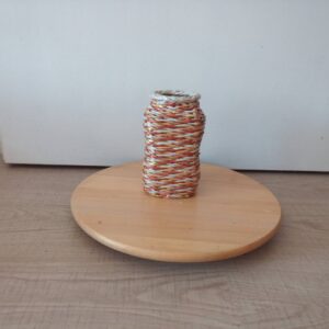 Arany-ezüst-bronz váza papírfonással