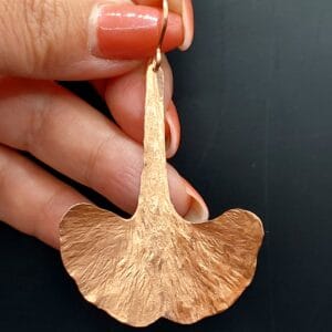 KALAPÁLT GINKGO BILOBA FÜLBEVALÓ VÖRÖSRÉZBŐL